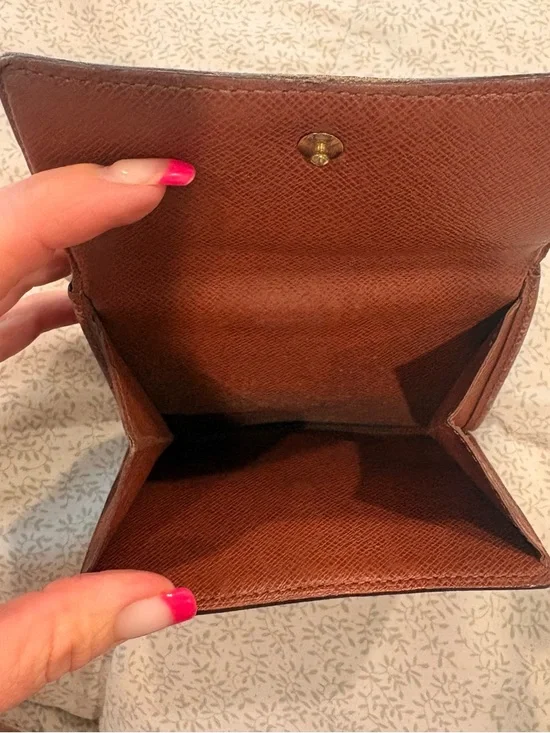 Authentic Vintage Louis Vuitton Monogram Compact Wallet - Picture 5 of 15